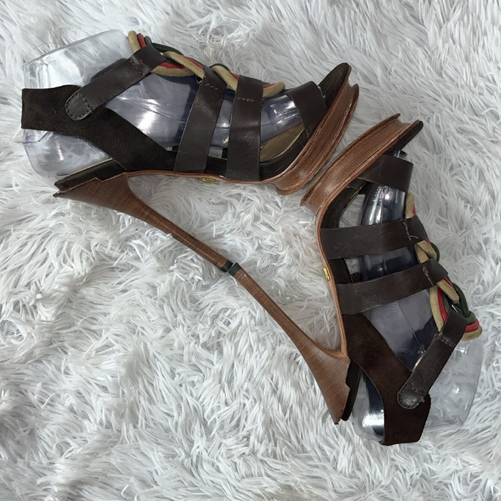 LAMB HEELS - Picture 4 of 12
